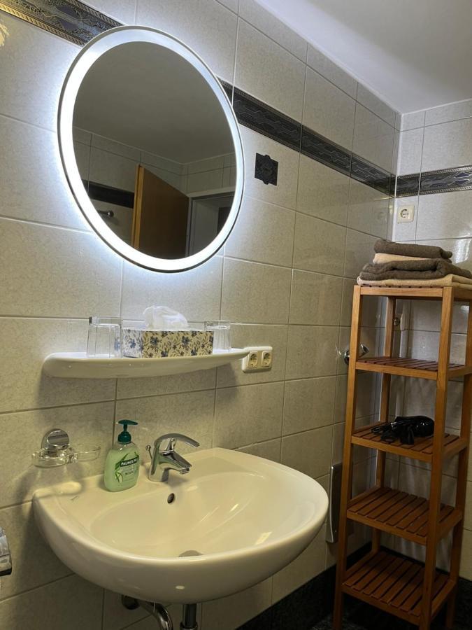 Ferienwohnung Seidl Wohnung Kontrabass Миттенвальд Экстерьер фото